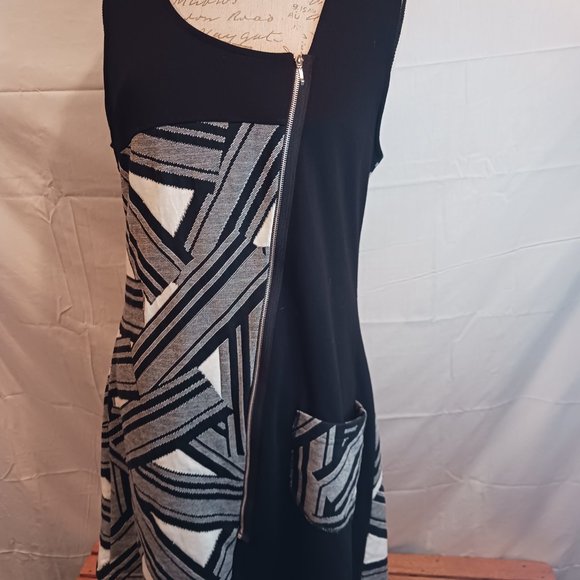 LIOR PARIS NWT ATK Zippered Dress - Picture 3 of 7